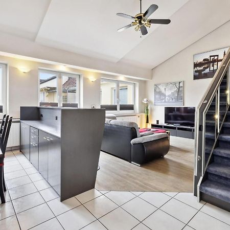 Amazing Apartment In Bremerhaven With Kitchen Εξωτερικό φωτογραφία